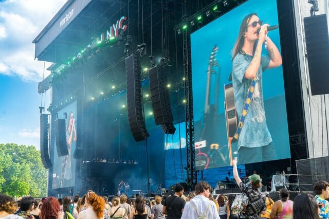 Four years strong at The Governors Ball Music Festival, Gateway supplied the technical backbone for over 60 sets across multiple stages, enhancing the audio-visual experience for the festival’s 120,000 attendees. Panasonic camera packages, Disguise media servers, and Ross Video systems provided seamless upstage LED and IMAG delivery across all stages using ROE LED panels, and a robust d&b audio rig controlled by DiGiCo consoles amplified the Gov Ball NYC main stage. 🗽🚕 📸: Hailey Gawedzinski #video #videogear #audio #audiogear #roevisual #disguise #rossvideo #panasonic #dbaudiotechnik #digico #govballnyc #liveevents #liveeventproduction #productionexcellence #NYC